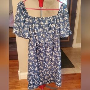 Green dress short sleeve flowers  XL